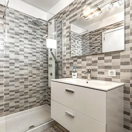 アパート El Dorado Seaview - Playa De Americas プラヤ・デ・ラス・アメリカス